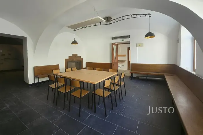 Pronájem restaurace, Písek, V Koutě, 230 m2