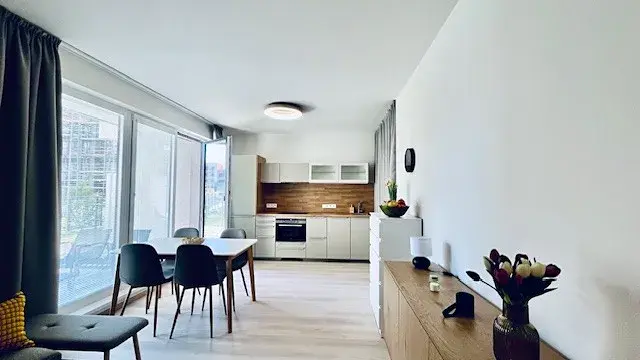 Pronájem bytu 1+kk, Praha - Vysočany, Gerstelova, 41 m2