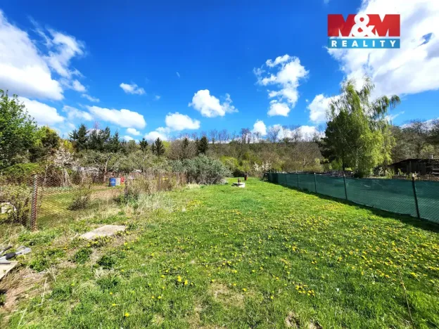 Prodej zahrady, Louny, 1029 m2