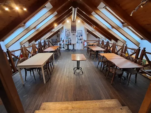 Pronájem restaurace, Praha - Bubeneč, Jaselská, 180 m2