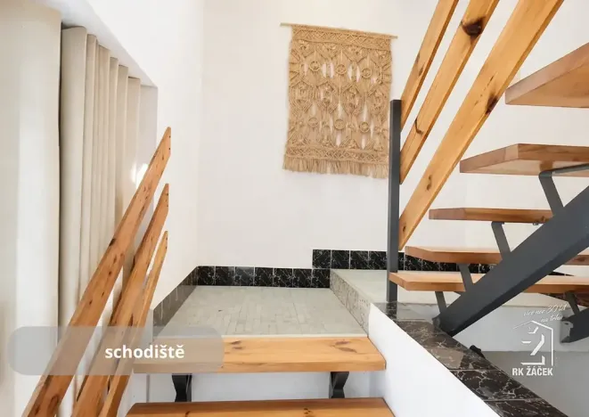 Prodej rodinného domu, České Budějovice, Zeyerova, 197 m2