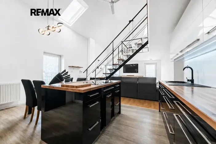 Prodej bytu 5+kk, Jabloňov, 154 m2