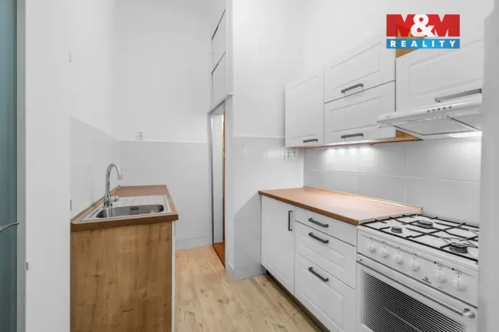 Pronájem bytu 2+1, Praha - Nové Město, Růžová, 60 m2