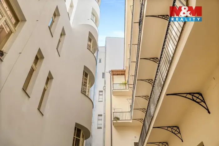 Pronájem bytu 2+1, Praha - Nové Město, Růžová, 60 m2