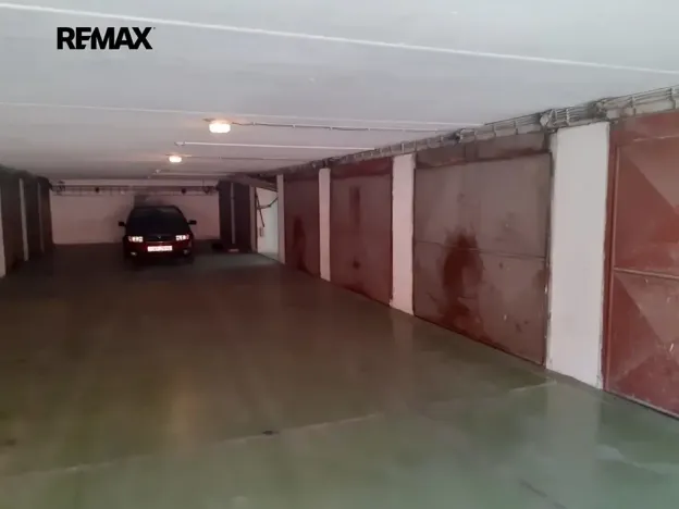 Pronájem garáže, Kladno, Bellevue, 17 m2