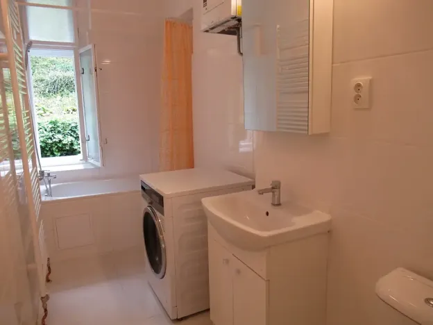 Pronájem bytu 3+1, Praha - Břevnov, Šlikova, 76 m2