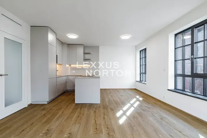 Pronájem bytu 3+kk, Praha - Smíchov, Nádražní, 92 m2