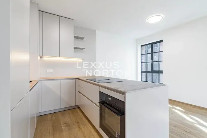 Pronájem bytu 3+kk, Praha - Smíchov, Nádražní, 92 m2