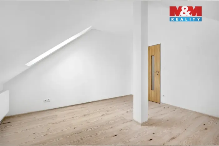 Pronájem bytu 3+kk, Liberec - Liberec II-Nové Město, Chrastavská, 96 m2