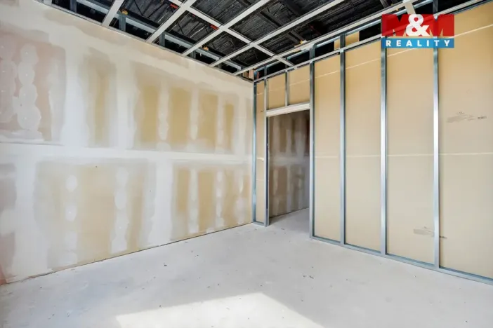 Prodej činžovního domu, Chomutov, Beethovenova, 1800 m2