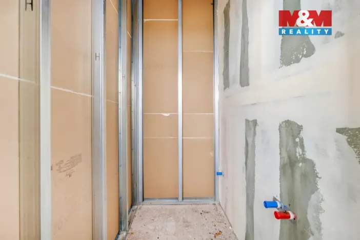 Prodej činžovního domu, Chomutov, Beethovenova, 1800 m2