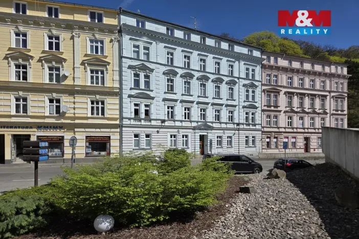 Pronájem bytu 3+1, Karlovy Vary, I. P. Pavlova, 80 m2