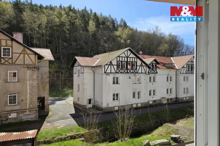 Prodej bytu 3+1, Oloví - Hory, 74 m2