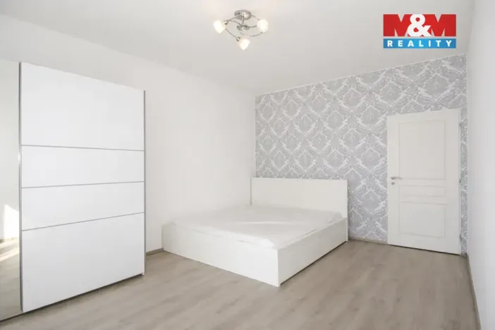 Pronájem bytu 3+kk, Praha - Vysočany, Podnádražní, 72 m2