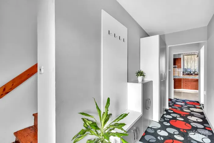 Prodej rodinného domu, Vysoká nad Labem, 280 m2