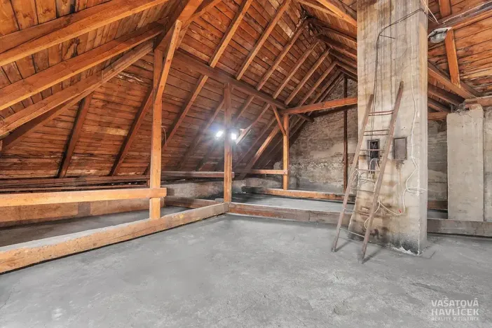 Prodej rodinného domu, Sezemice, Jungmannova, 690 m2