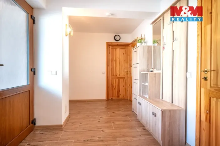 Prodej rodinného domu, Třešovice, 238 m2