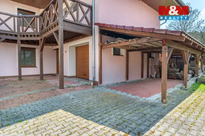 Prodej rodinného domu, Třešovice, 238 m2
