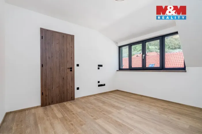 Prodej rodinného domu, Beroun, V Lukách, 144 m2