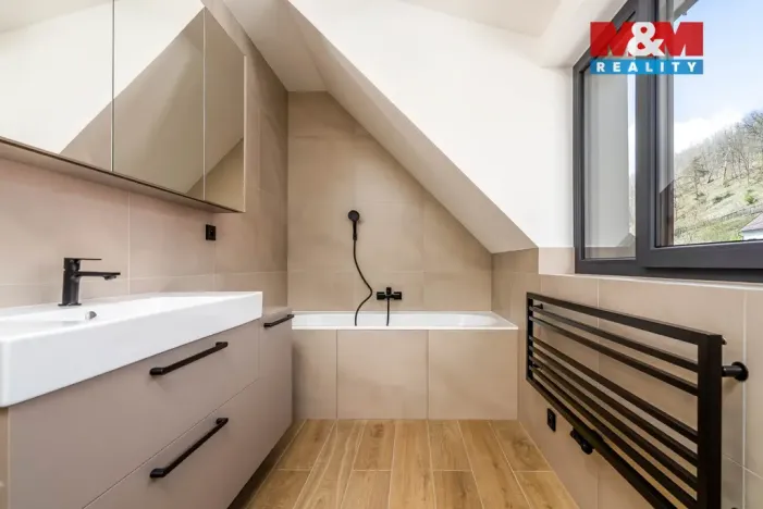 Prodej rodinného domu, Beroun, V Lukách, 144 m2