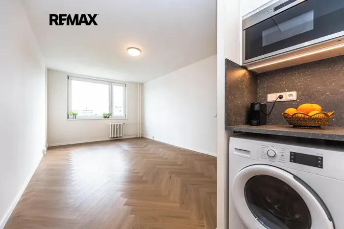 Pronájem bytu 2+kk, Praha - Řepy, Makovského, 45 m2