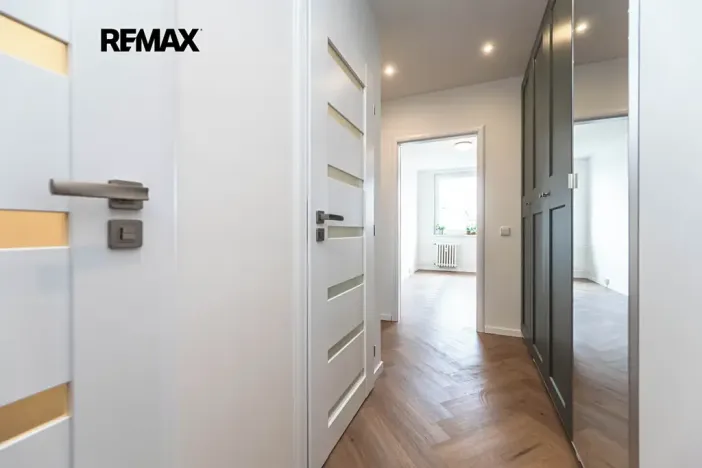 Pronájem bytu 2+kk, Praha - Řepy, Makovského, 45 m2