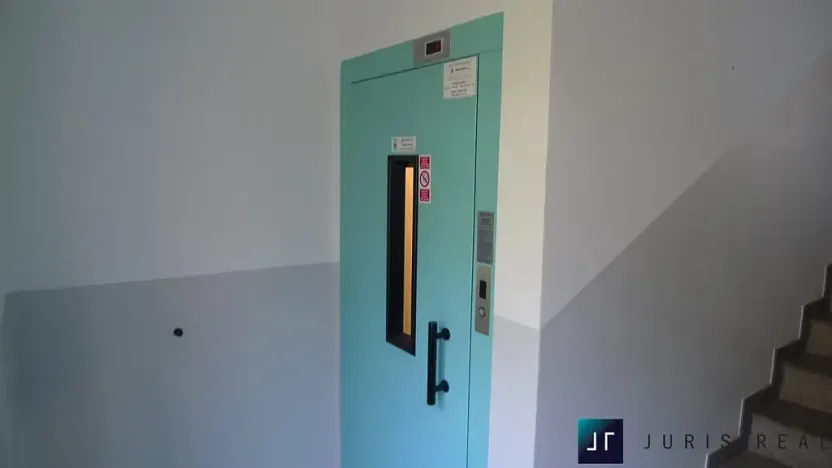 Prodej bytu 3+1, Praha - Strašnice, Černokostelecká, 64 m2