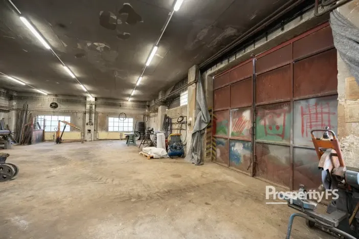 Prodej kanceláře, Okna, 475 m2