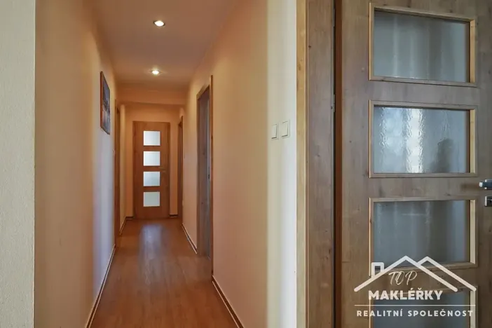 Prodej rodinného domu, Zásmuky, Sladkovského, 186 m2