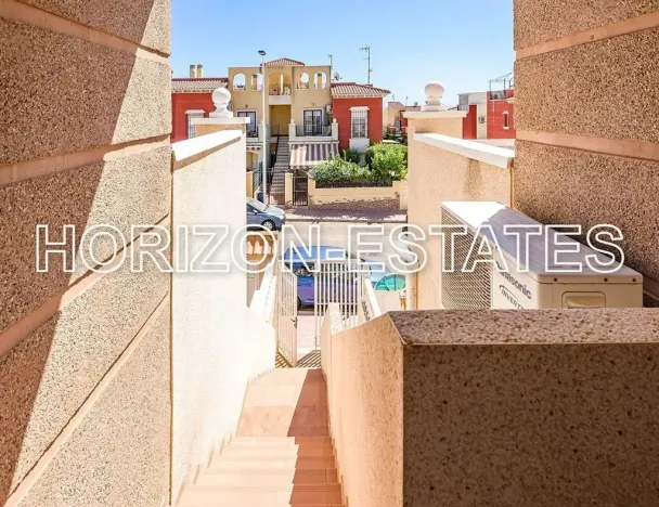 Prodej bytu 3+kk, Alicante, Španělsko, 61 m2