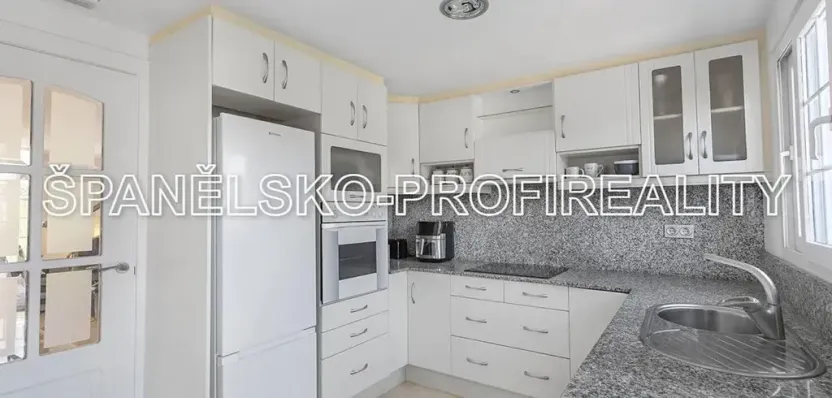 Prodej rodinného domu, Guardamar del Segura, Španělsko, 92 m2