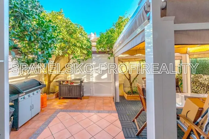 Prodej rodinného domu, Alicante, Španělsko, 111 m2