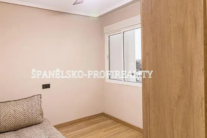 Prodej bytu 4+kk, Alicante, Španělsko, 102 m2