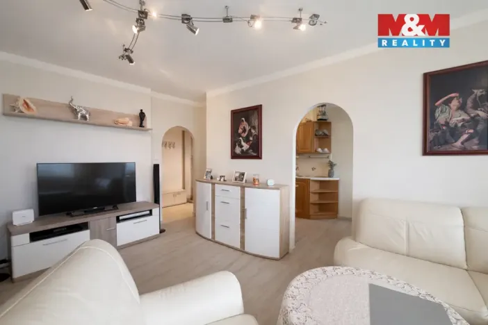 Prodej bytu 3+1, Praha - Horní Měcholupy, Parmská, 72 m2