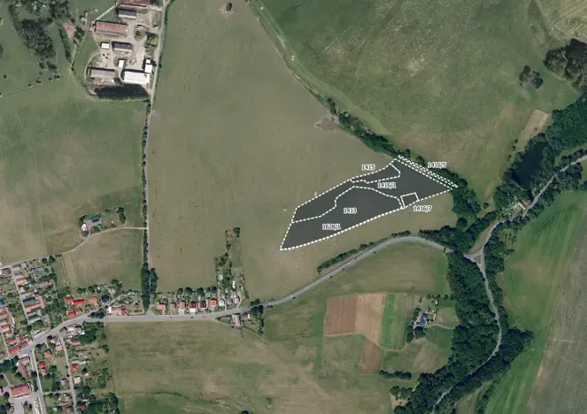 Prodej pole, Seč, 28117 m2