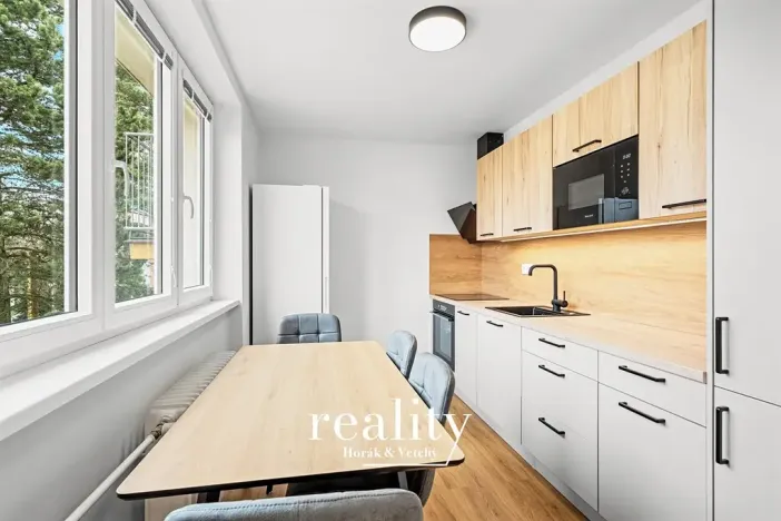 Pronájem bytu 2+1, Jihlava, Vrchlického, 53 m2