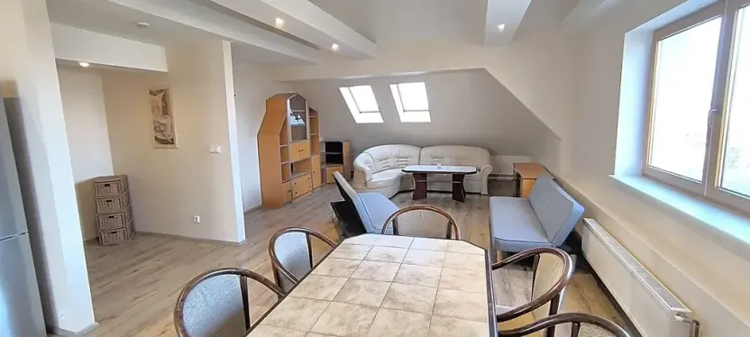 Prodej ubytování, Cheb, U Farmy, 419 m2