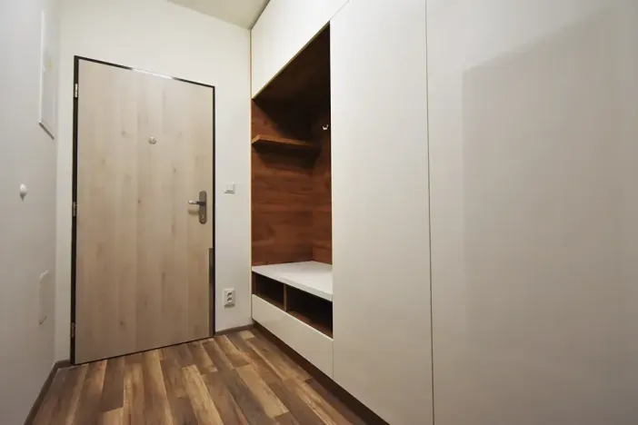 Pronájem bytu 2+kk, Oslavany, náměstí 13. prosince, 49 m2