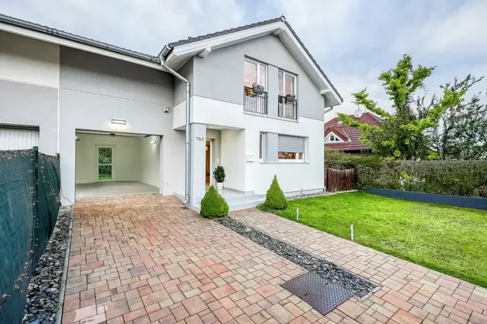 Prodej rodinného domu, Bašť, Kostelecká, 145 m2