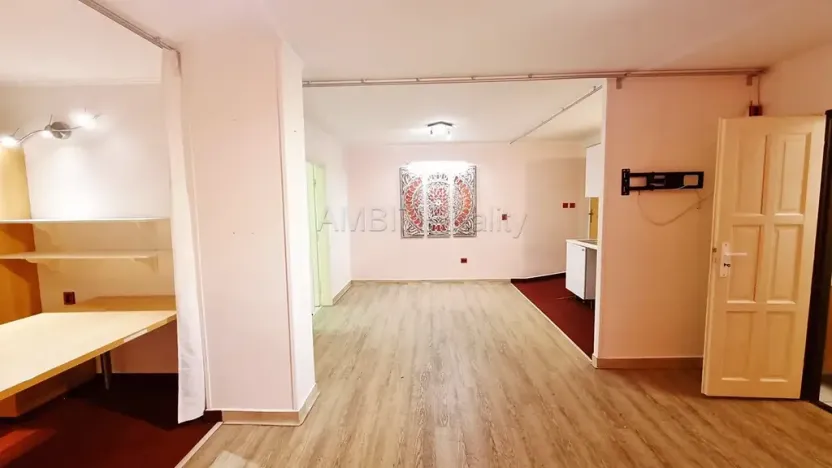 Pronájem kanceláře, Praha - Řepy, Žalanského, 53 m2