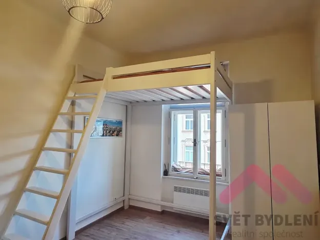 Pronájem bytu 1+kk, Praha - Vršovice, Kodaňská, 26 m2