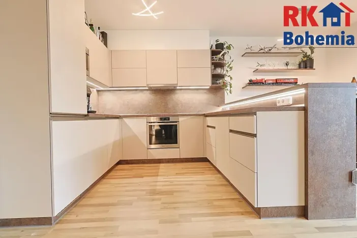 Pronájem bytu 3+kk, Hostivice, Komenského, 77 m2