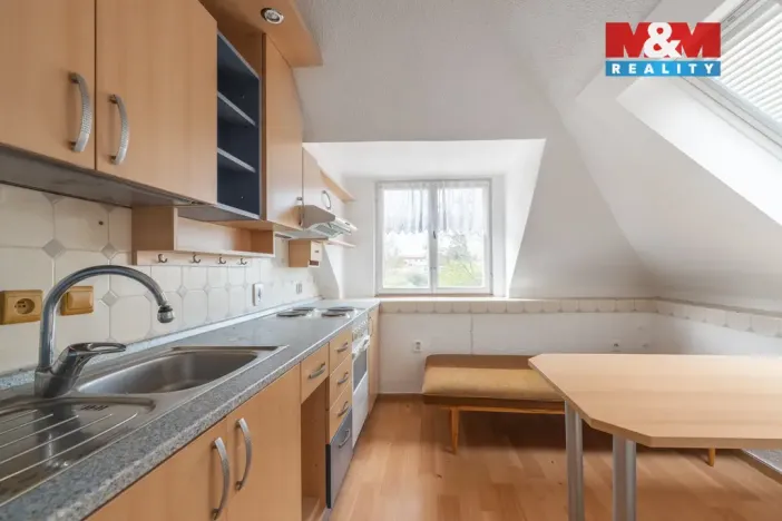 Prodej rodinného domu, Uherské Hradiště, U Stadionu, 300 m2