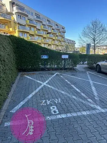 Pronájem garážového stání, Olomouc, Okružní, 13 m2