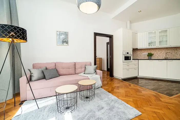Pronájem bytu 2+kk, Praha - Nové Město, Navrátilova, 48 m2