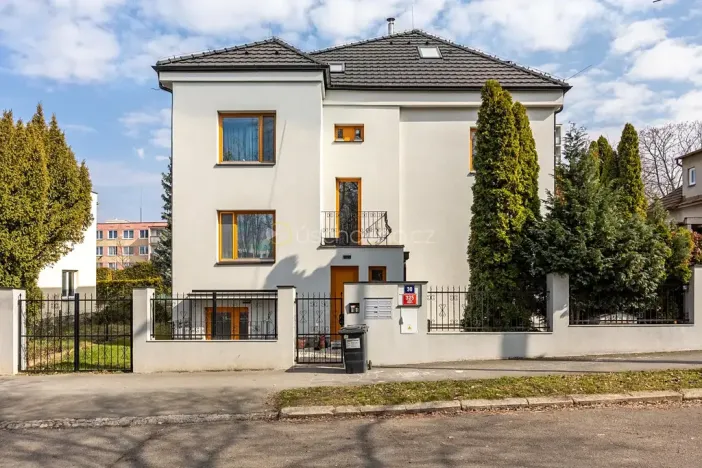 Prodej bytu 2+kk, Praha - Lhotka, K Novému dvoru, 64 m2