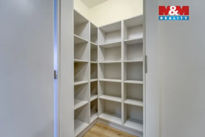 Pronájem bytu 3+kk, Plzeň, Goldscheiderova, 77 m2