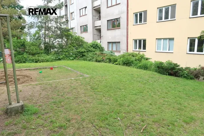 Pronájem bytu 2+1, Praha - Podolí, Podolská, 67 m2