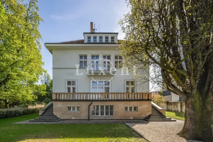 Prodej vily, Praha - Bubeneč, Heineho, 726 m2