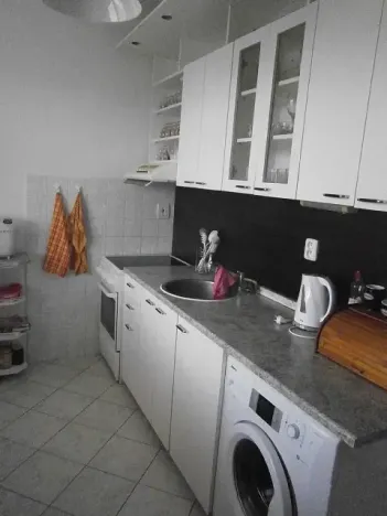 Pronájem bytu 2+1, Třebíč, Dělnické nám., 54 m2